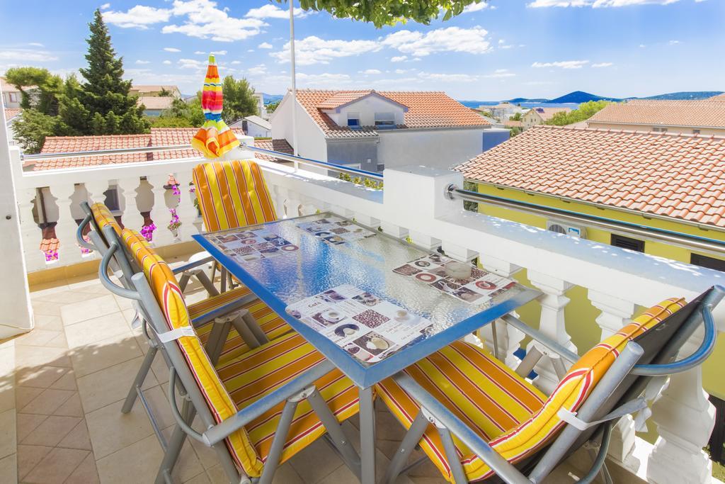 Oaza Tribunj Sea View Daire Oda fotoğraf